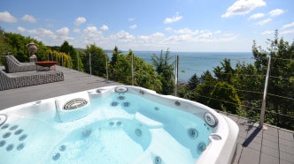 Seascape-hot-tub